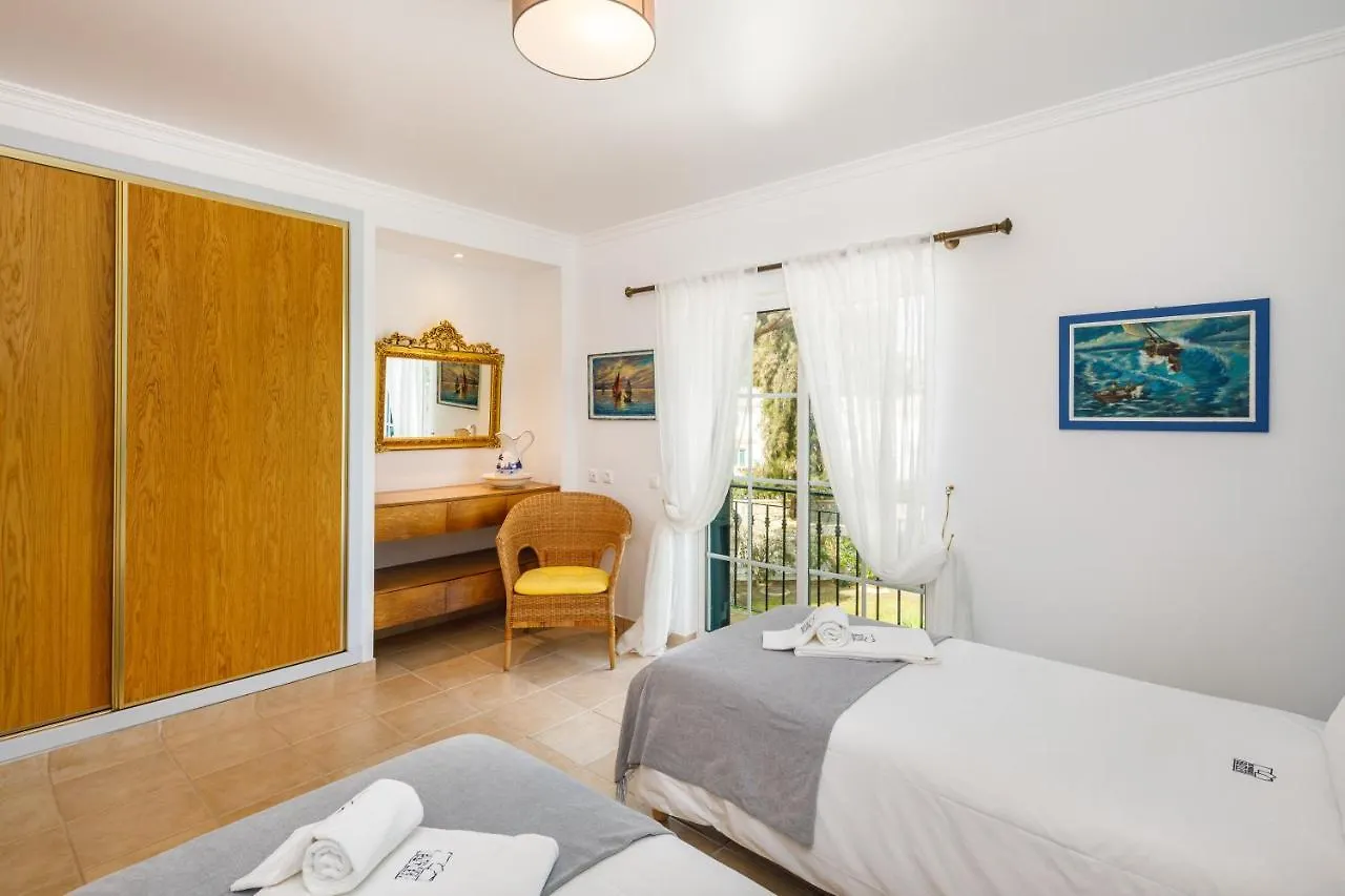Falesia Ocean Villa By The Portuguese Butler Albufeira